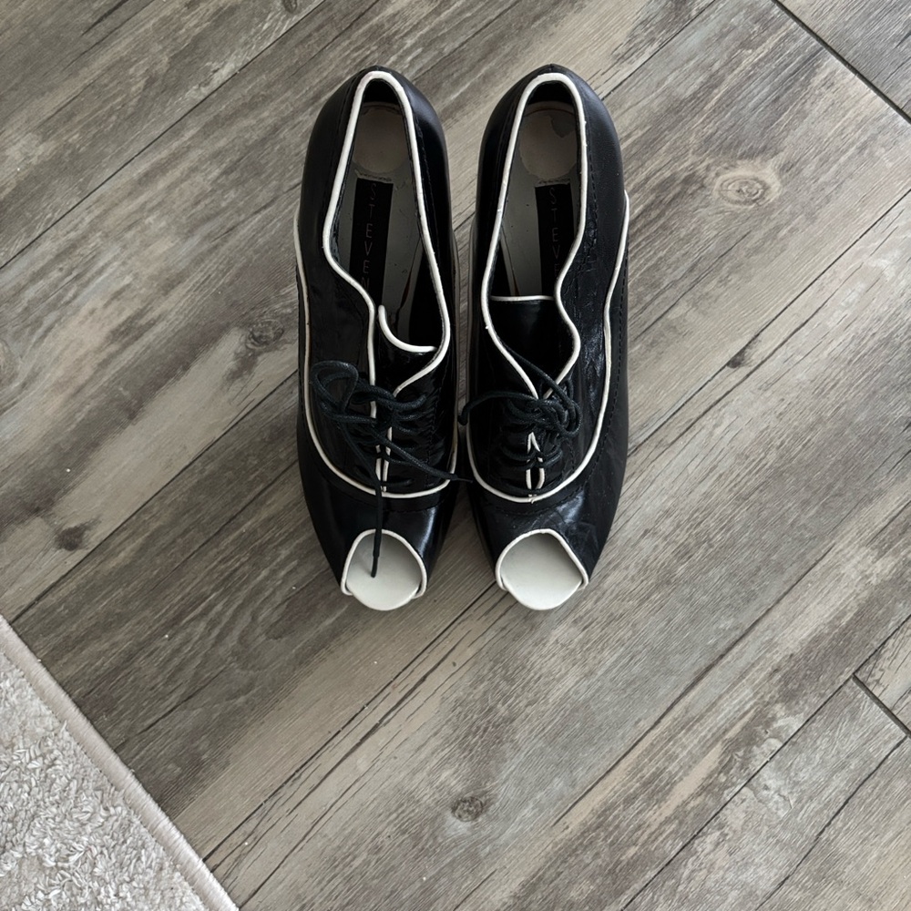 Steven By Steve Madden Black and White Peep Toe Heels, Size 7 - Picture 6 of 16